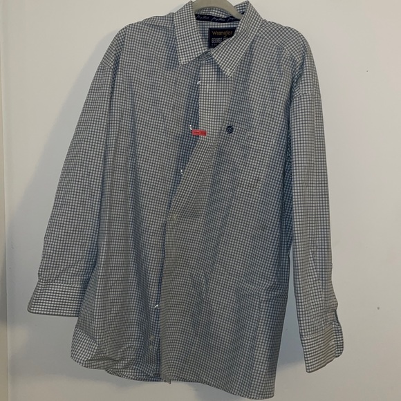 Wrangler George Strait collection long sleeve button up